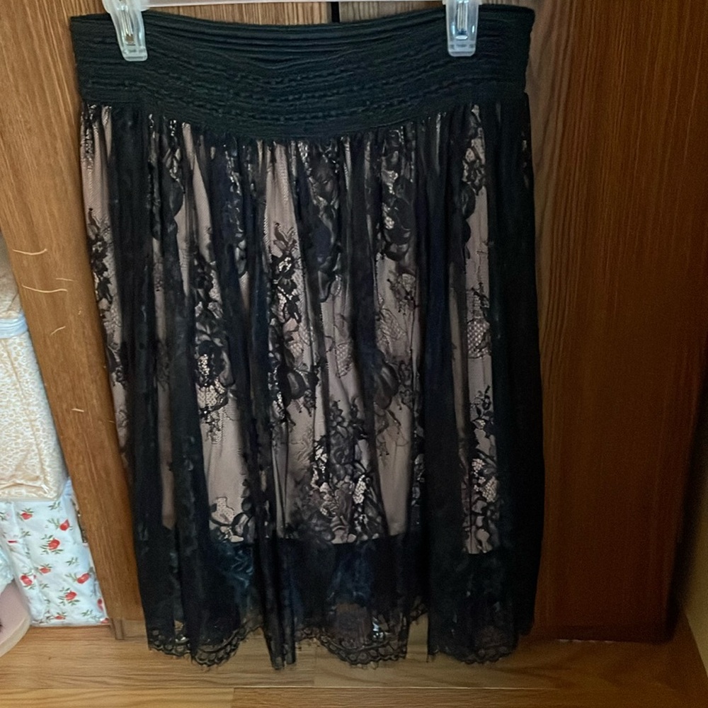 Rue21 Misses black lace skirt